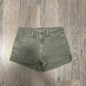American Eagle Outfitters Women's Green Shorts 6